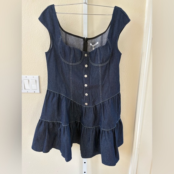 NWT - Peppermayo Exclusive - Isabella Denim
Bustier Dress in Indigo - Size US 10 - Picture 7 of 9